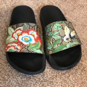 Gucci Bloom Supreme Slide Sandals